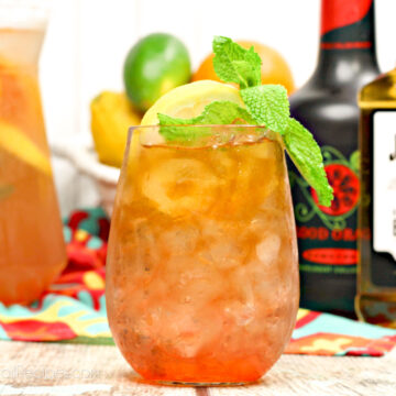 Bourbon Sweet Tea Cocktail with Ingredients